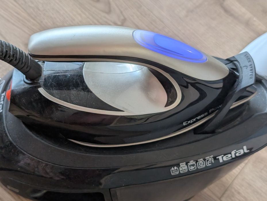 Парогенератор Tefal Sv8062E0