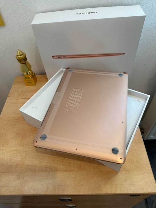 Apple Macbook Air 13 2020 Apple M1 / SSD 512GB / 8GB RAM / 100% BATERIE /0 CICLURI