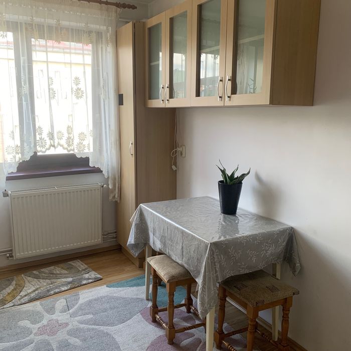 Apartament de închiriat