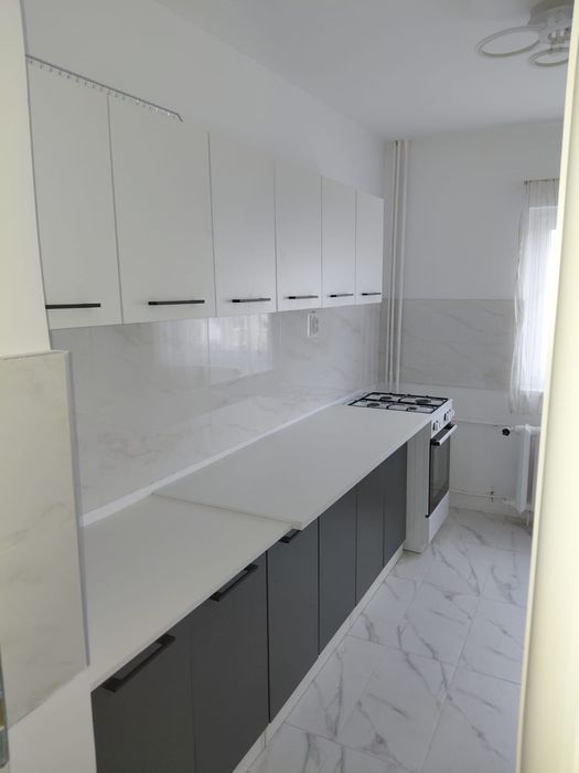 Dau in chirie apartament 2 camere Iosia