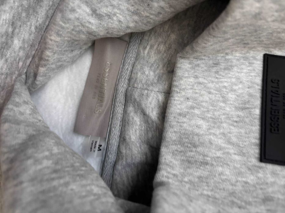 Compleu Essentials Gri