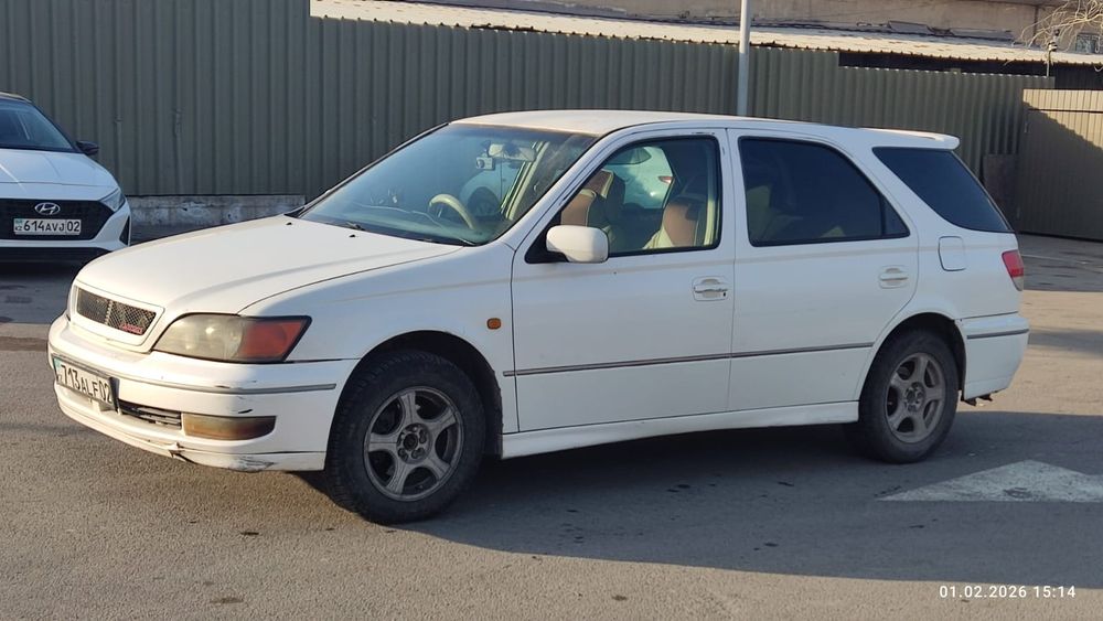 Продам машину Tayota vista