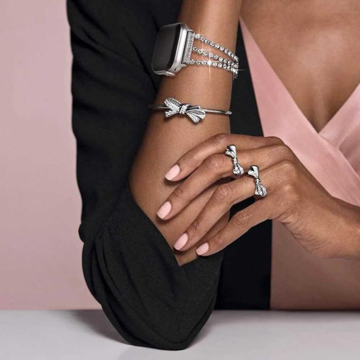 Метална каишка с камъчета за Apple Watch ULTRA/SE/11/10/9/8/7/6/5/4