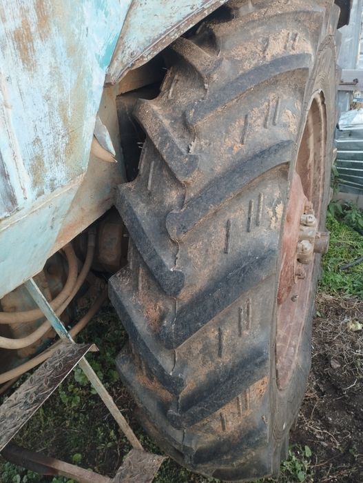 Мтз 80 сатылады.