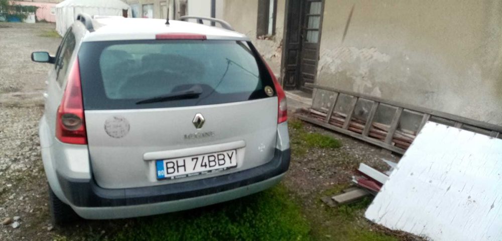 Dezmembrez Renault Megane 2 Break 1,6 benzina