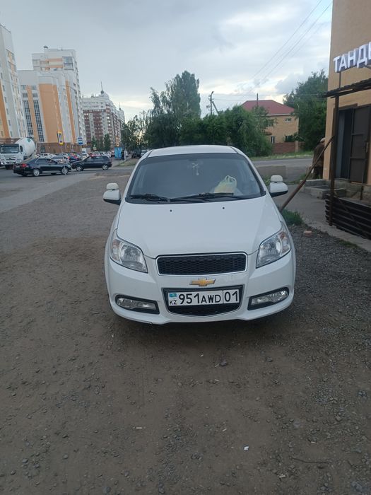 Инструктор по вождение