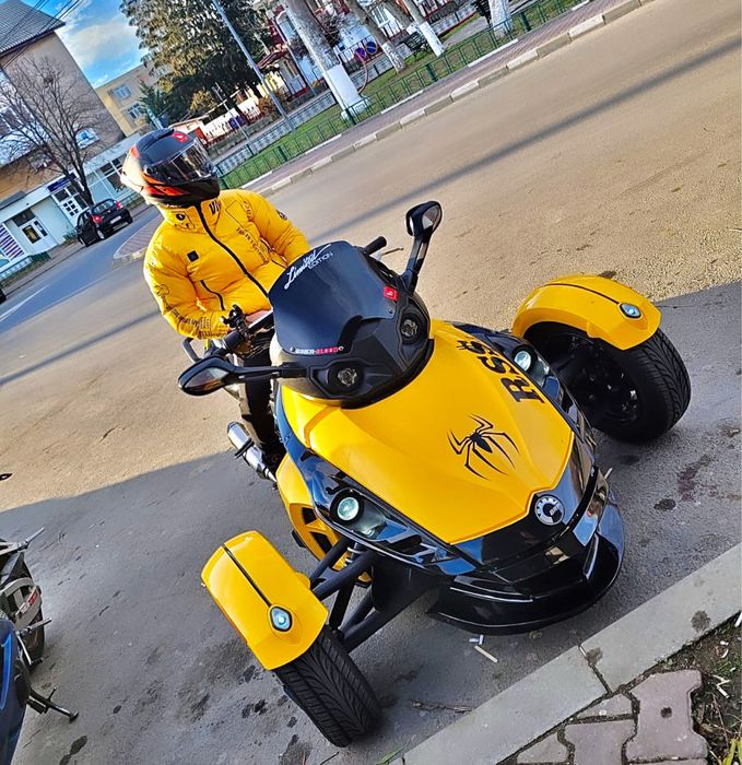 Can am spyder premier edition