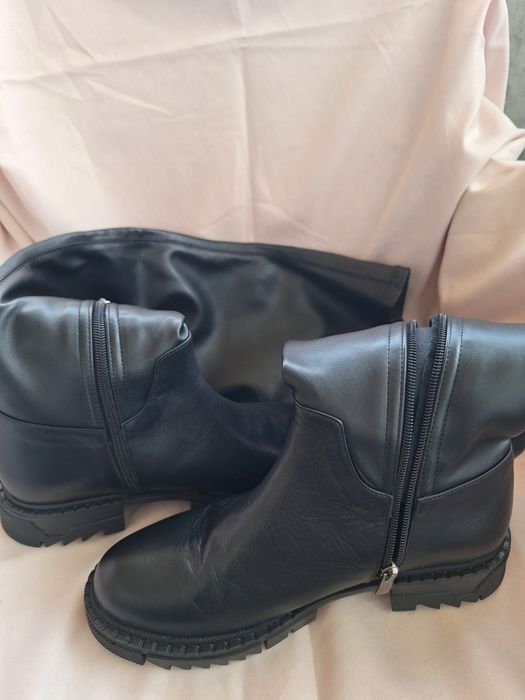 Нови високи ботуши NA-KD