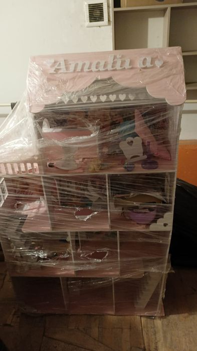 Продам детский шкаф - домик для кукол