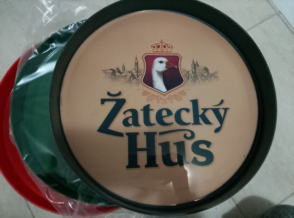 Табли/Подноси за сервиране