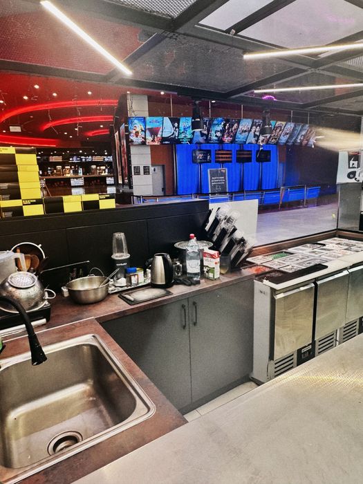 Готов бизнес за продажба в Mall Sofia – отлична локация, оборудван