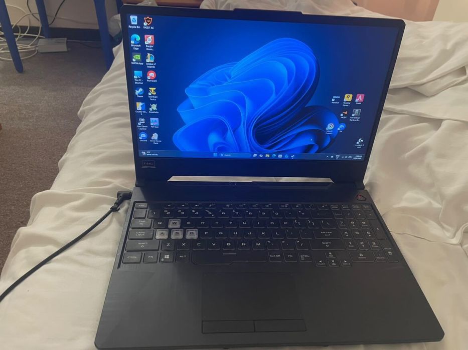 Laptop Gaming asus F15