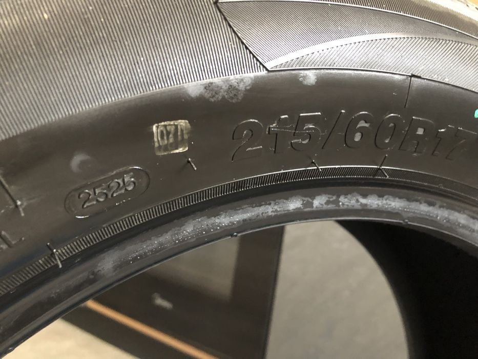 Шины летние 215/60/R17