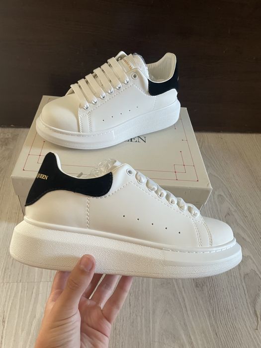 Alexander McQUEEN