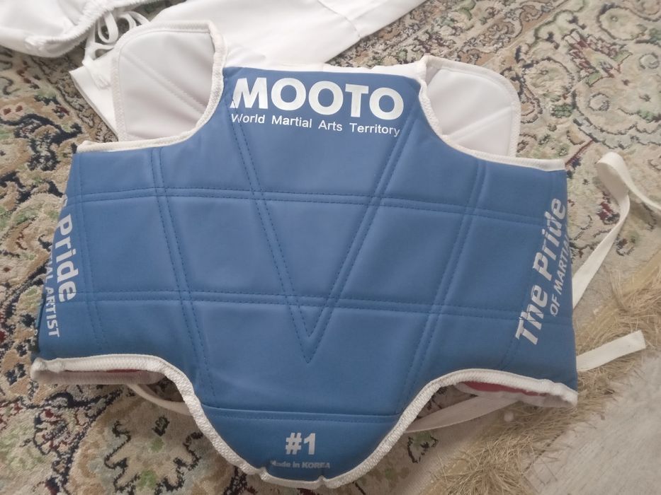 Продам спорт комплекты.