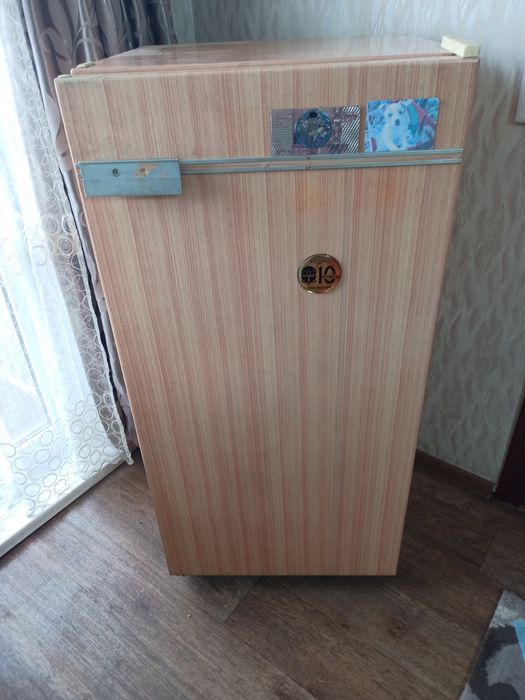 Холодильник Бирюса