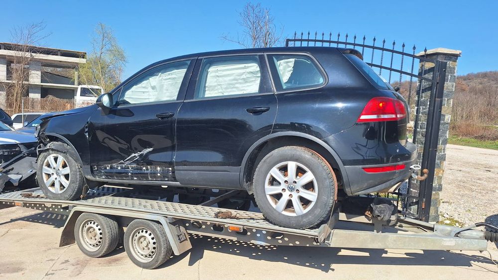 VW Touareg 3.0 TDI V6,CRC ,245 к.с. , автоматик,60 броя на части