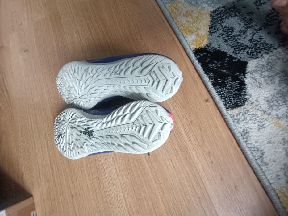Ghete Fotbal / Adidași Sală Puma Ultra – Mărimea 42