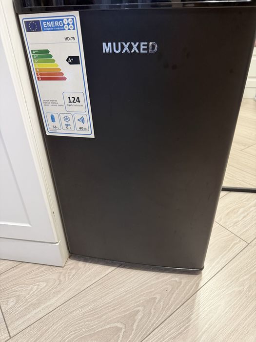 Продам новый мини холодильник