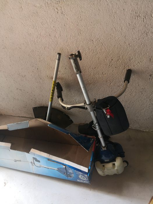 Бензинов тример Einhell BG BC 30S 1.1 кс