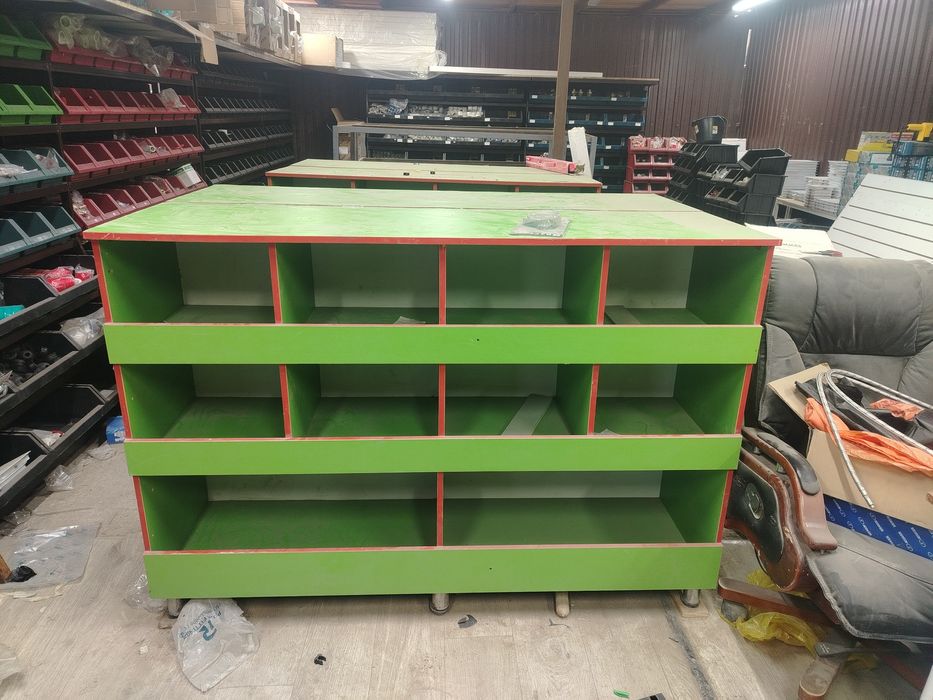 Продам  полки  бу