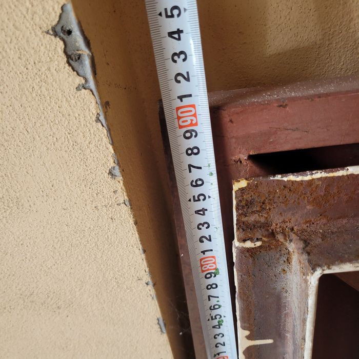 Метални   врати.