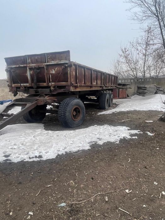 Прицеп 12ти тонник.