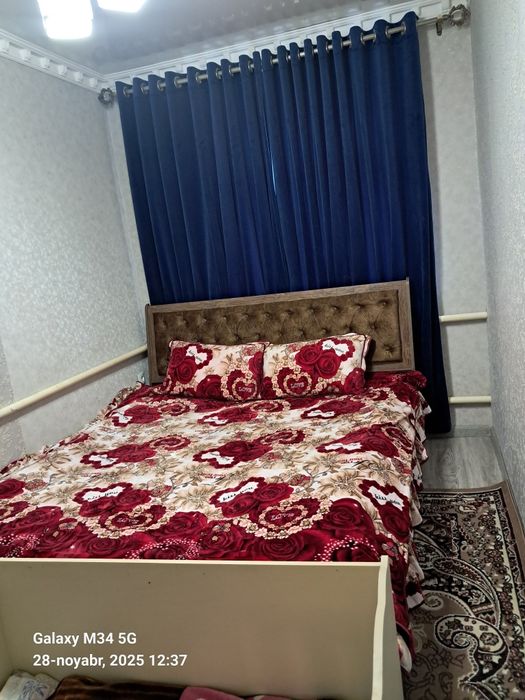 Kv sotiladi  ayrim jihozlari bn 75 kvdrat barcha qulayliklarga ega