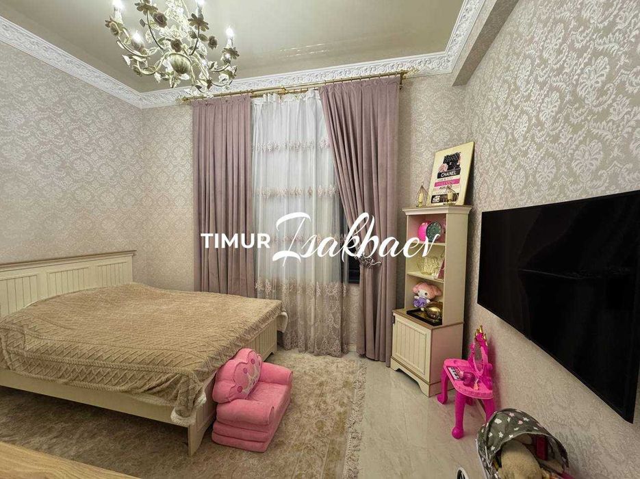 Продам ЕвроДом Центр Луначарского 2,3 сотки