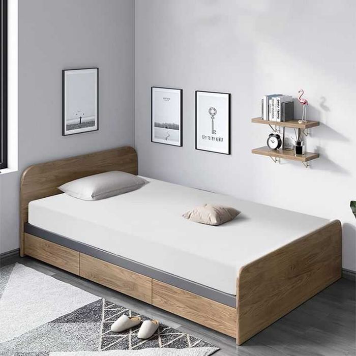 Кровать ЛДСП для детской