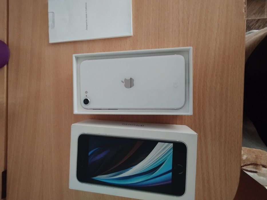 Продам айфон se 2020 заблокирован