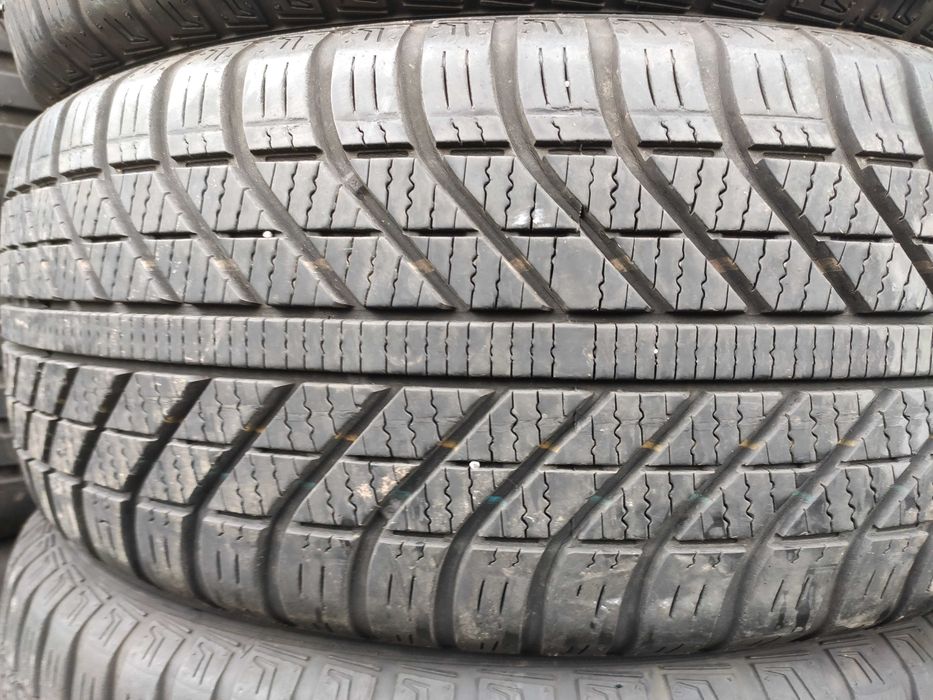 4бр Всесезонни гуми 205 50 17 - Goodyear