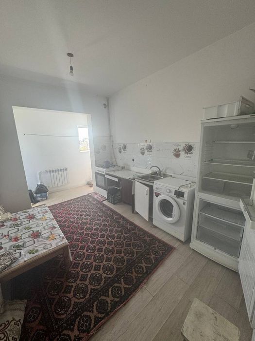 Uchtepa tumanida 2 xona 3 xona qilingan Kv sotiladi.