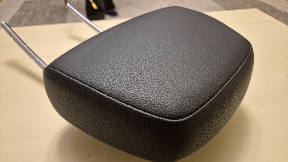 Vand set tetiere active fata piele neagra Mercedes-Benz W204