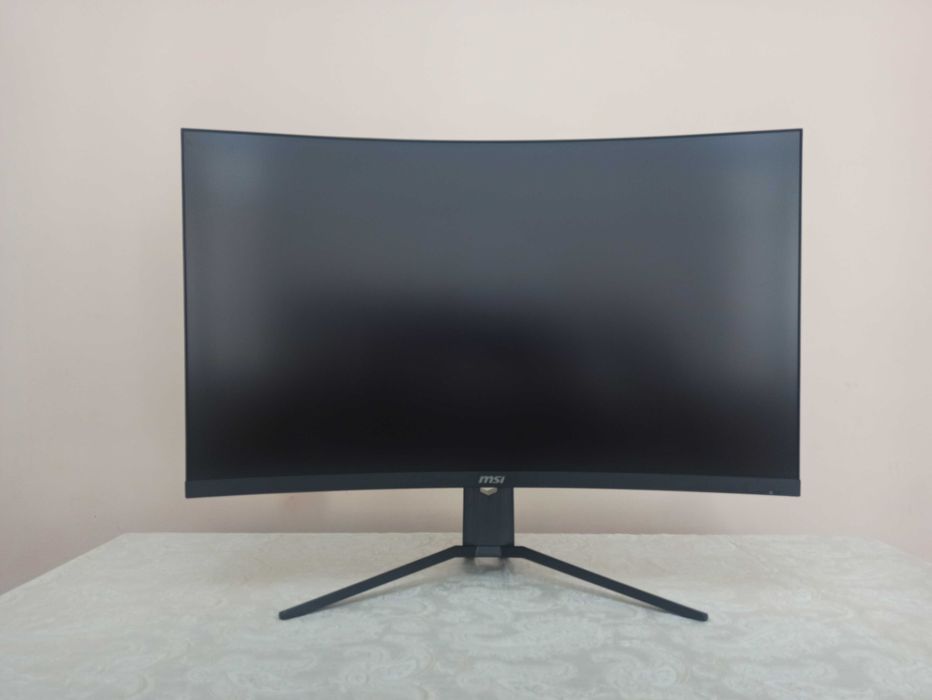 Monitor Sotiladi msi 31.5 CURVED GAMING Optix Yoki obmen Notebookga