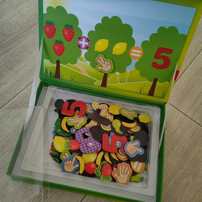 Магнитна книга, Математика - събиране и изваждане