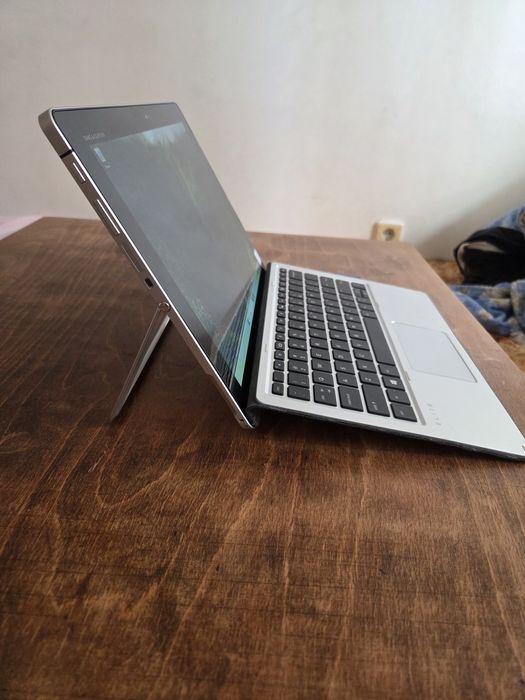 Лаптоп таблет 2в1 HP Elite x2 1012 G1