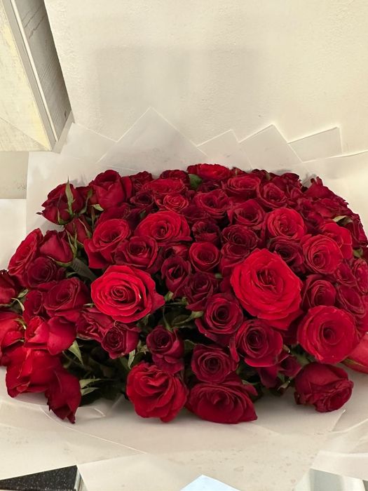 Красные розы 51штук