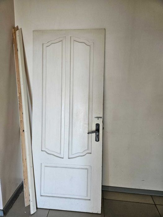 Продам деревянные, (пластиковые) двери, окна