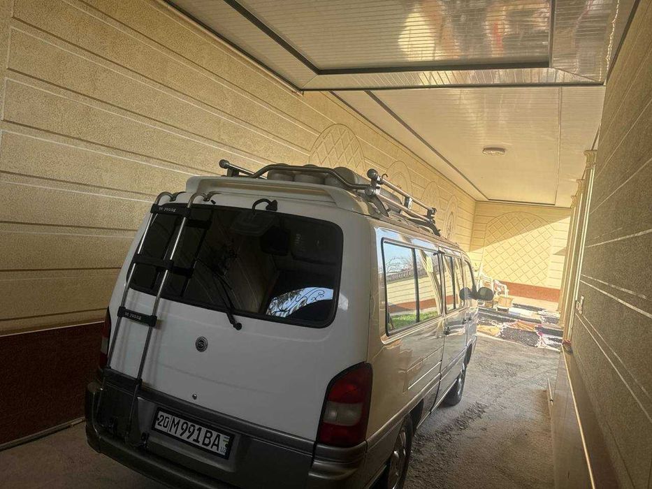 Микроавтобус истана сотилади (вариантга хам) срочна!