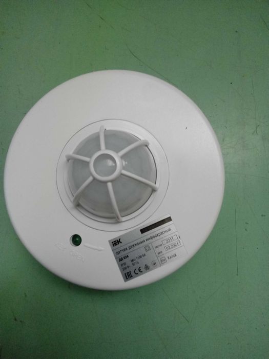 Датчик движения IEK