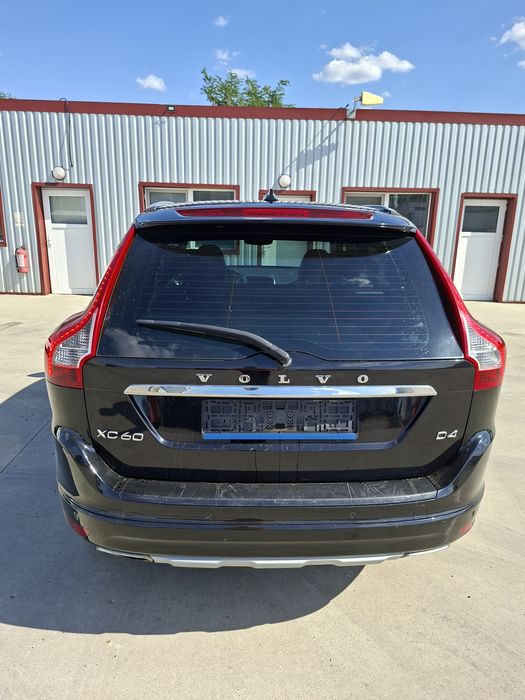 VOLVO XC60 2017 — imagine 2