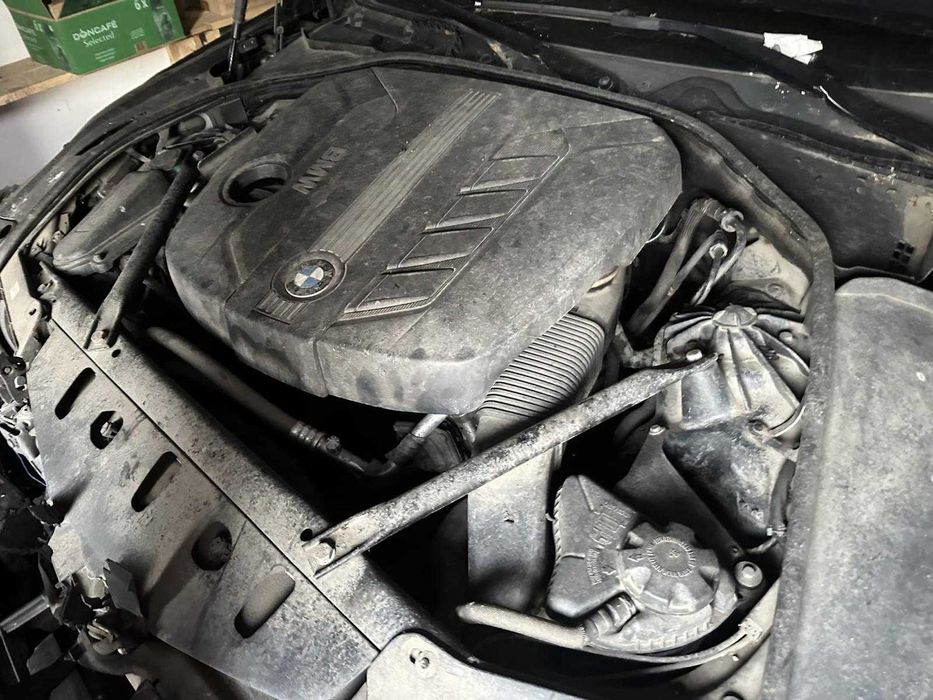 DE VÂNZARE BMW Seria 5 F10 520d | 2011 | Automat | Avariat