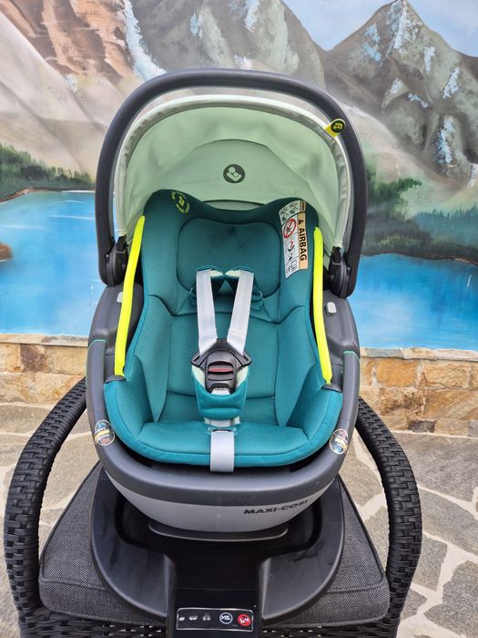 Столче за кола Maxi cosi Coral 360+FamilyFix3+ Адаптори