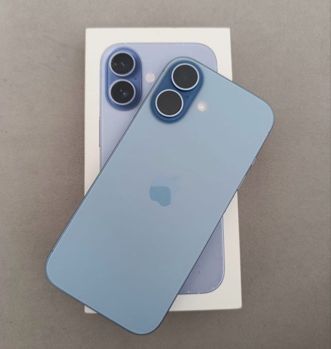 продается iphone 17