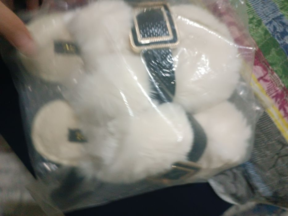 Pijama kamplekt tapchkallari bilan birga sotiladi