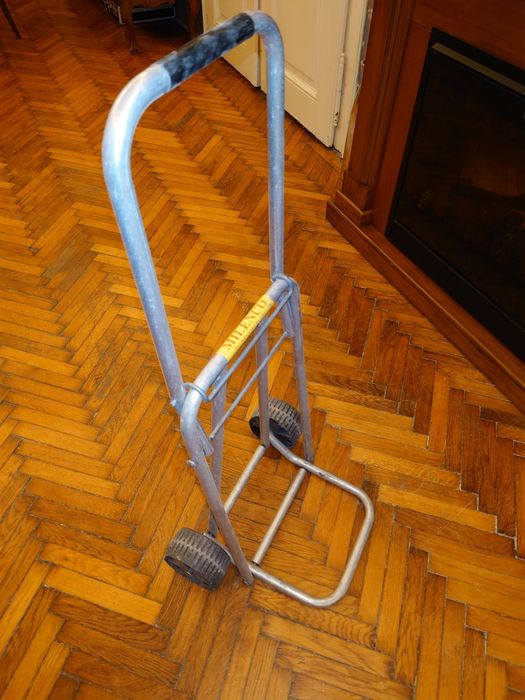 Cărucior pliabil de piață
