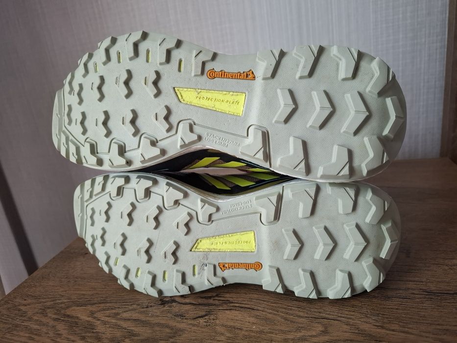 Adidas Terrex маратонки 42 номер.