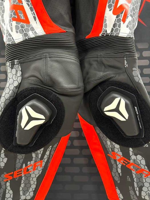 НОВ Кожен мото екип SECA SRS ONE Цял