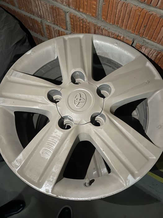 оригинал диски на крузак 200 R18